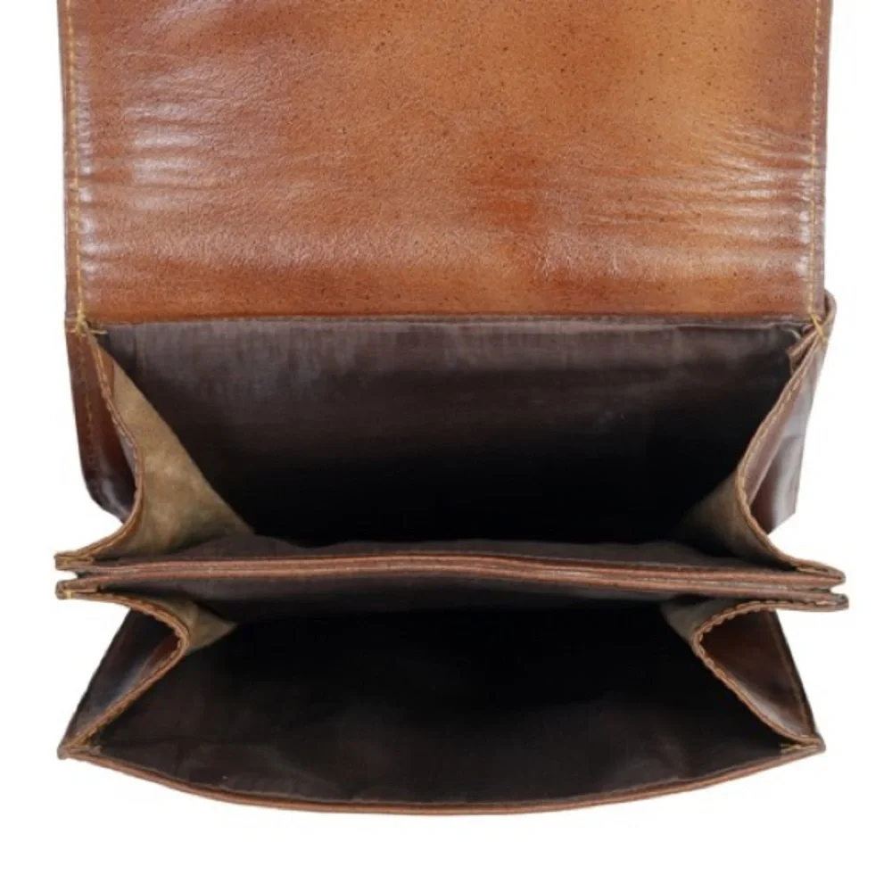 Leather messenger travel bag - Picture 6 of 6